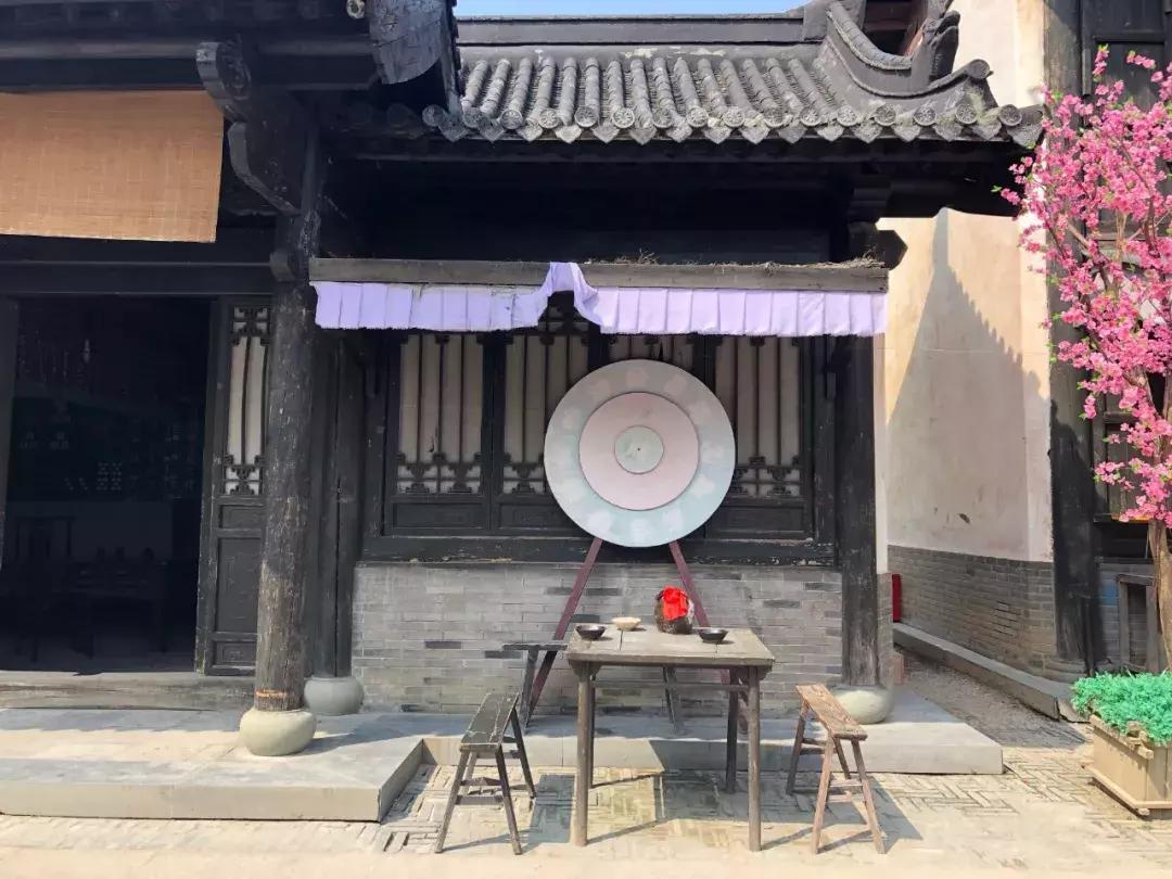 日日斗雞都市里,贏得寶刀重刻字代表什么生肖，詳細解答、綜合解答解釋落實